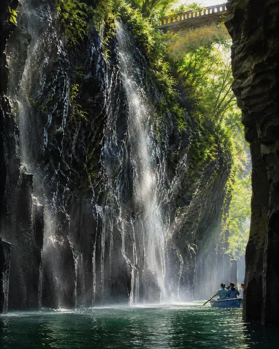 Cascades of the Great Gorge and the Travelers