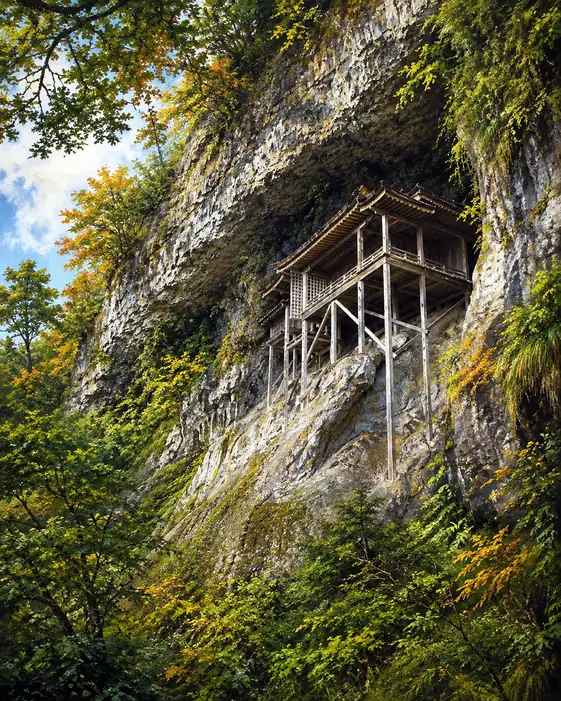 Suspended Order in the Mountain Crest