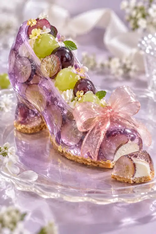 Gilded Step of the Violet Slipper